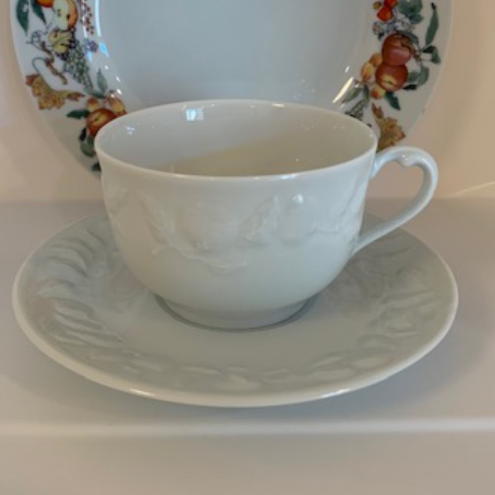 VINTAGE AUTHENTIC LIMOGES CUPS & SAUCERS, SET OF 8, 16 PCS